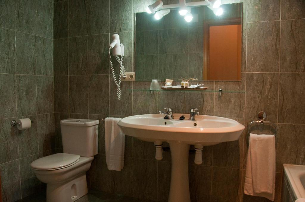 Hotel Amoretes La Molina  Szoba fotó